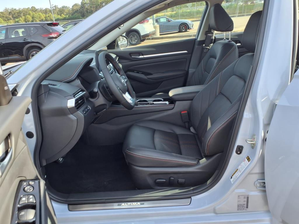 new 2025 Nissan Altima car, priced at $33,141