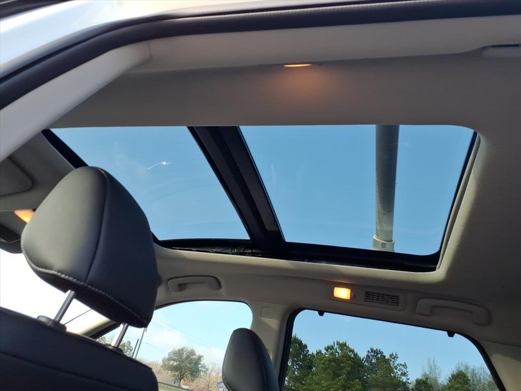 used 2024 Nissan Pathfinder car, priced at $38,995