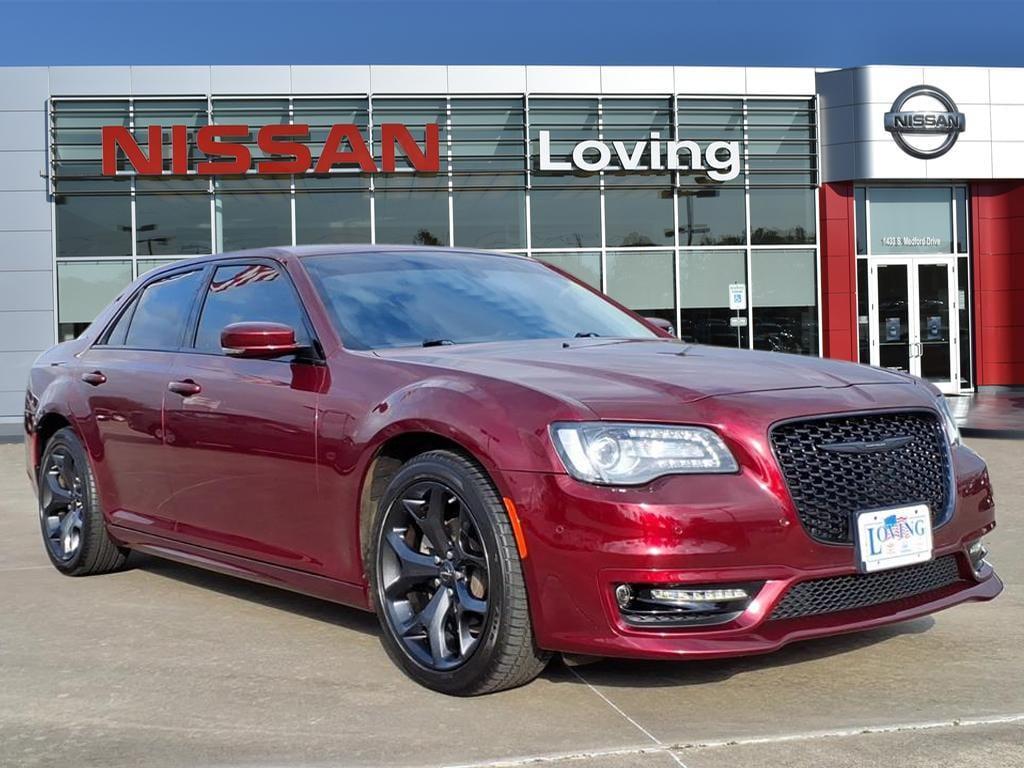 used 2023 Chrysler 300 car, priced at $30,995