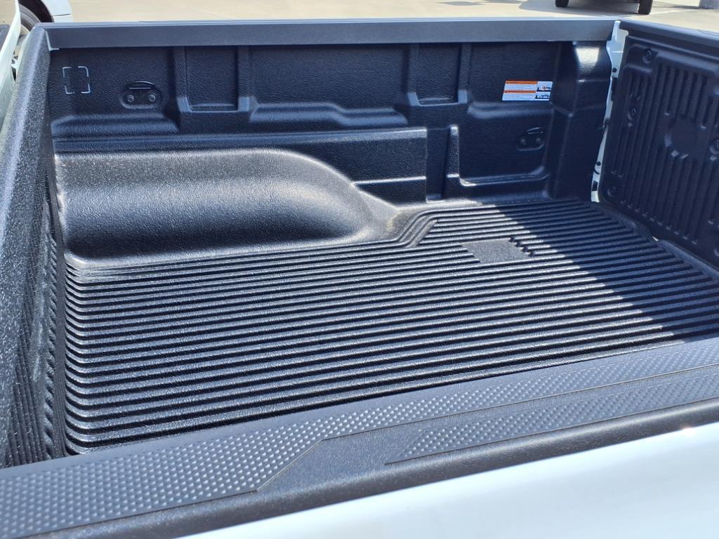 new 2025 Nissan Frontier car, priced at $40,968