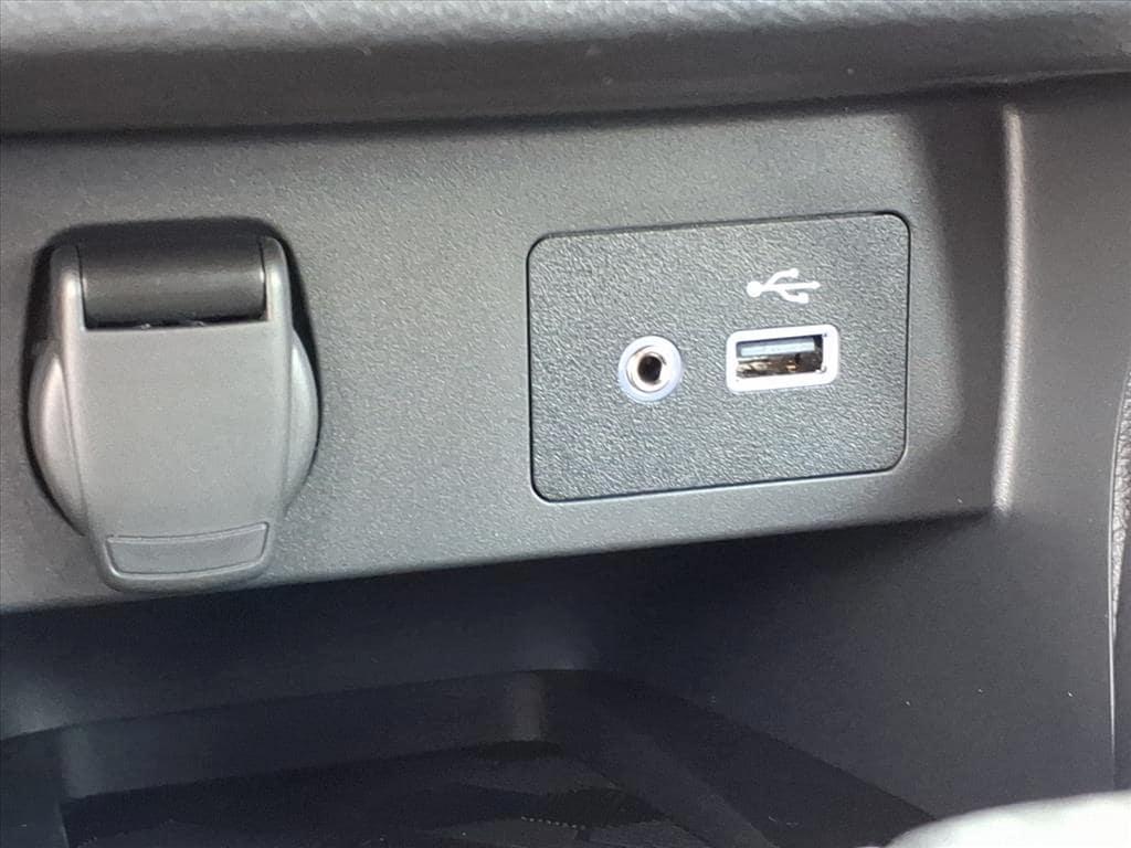 new 2025 Nissan Versa car, priced at $22,800