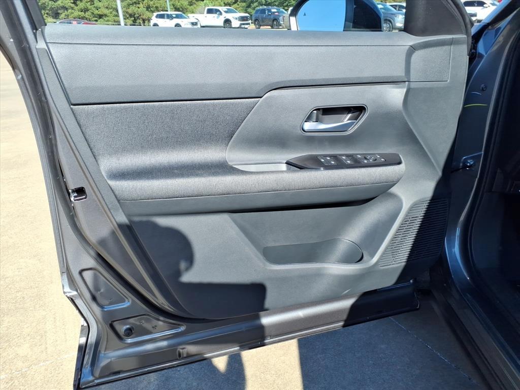 new 2026 Nissan Kicks car, priced at $25,609