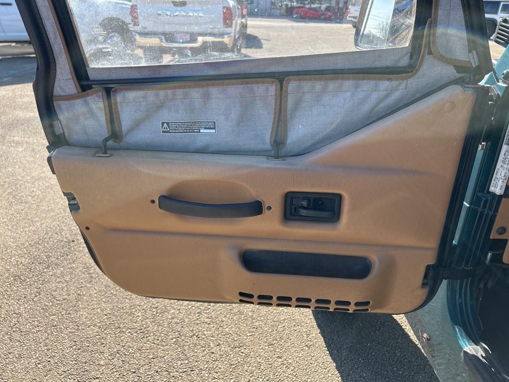used 1997 Jeep Wrangler car, priced at $9,995