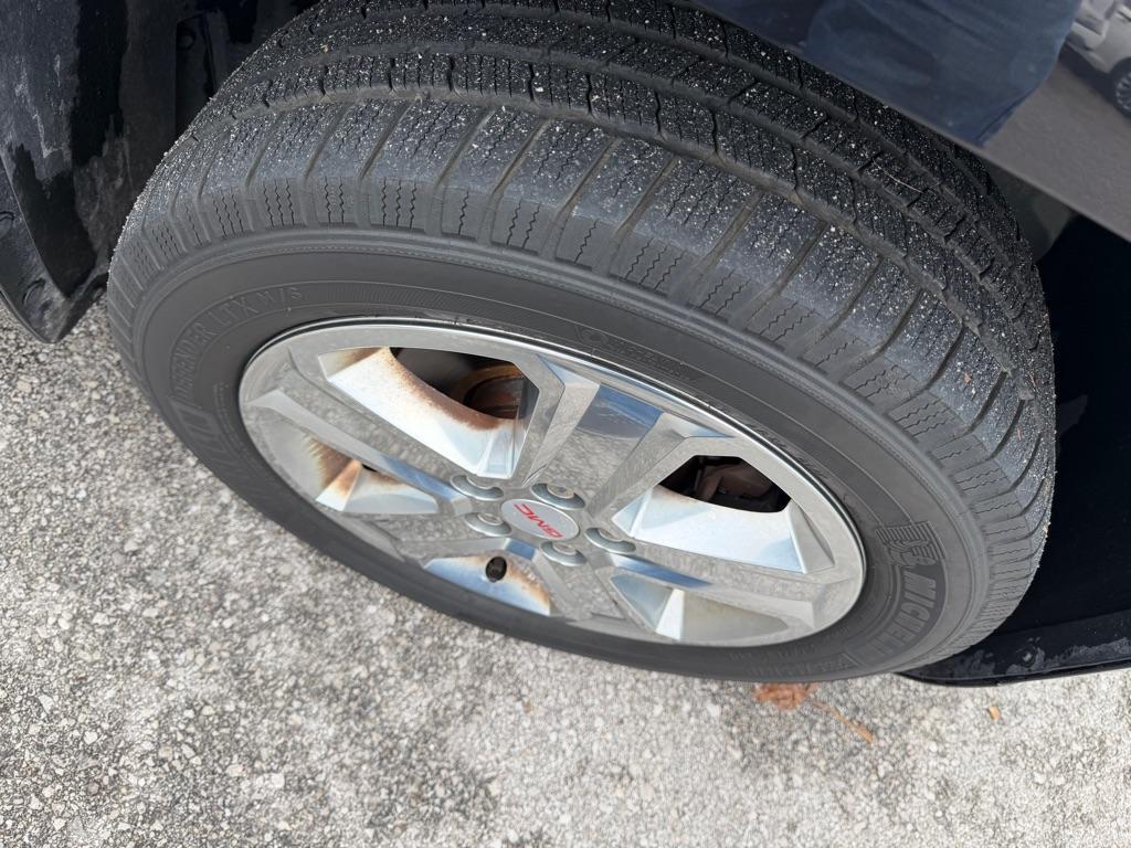 used 2015 GMC Terrain car, priced at $9,999