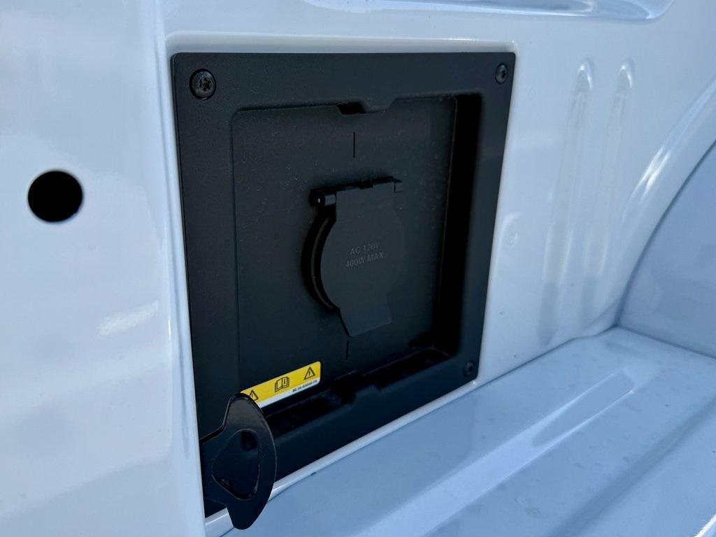 new 2025 Ford F-150 car, priced at $51,668