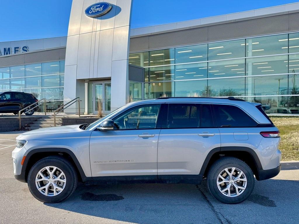 used 2022 Jeep Grand Cherokee car, priced at $26,968