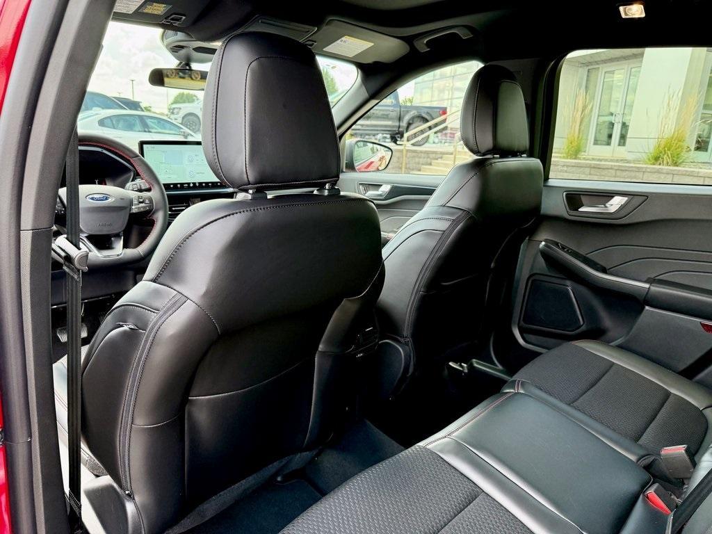 new 2025 Ford Escape car, priced at $30,698