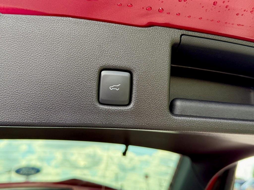 new 2025 Ford Escape car, priced at $30,698