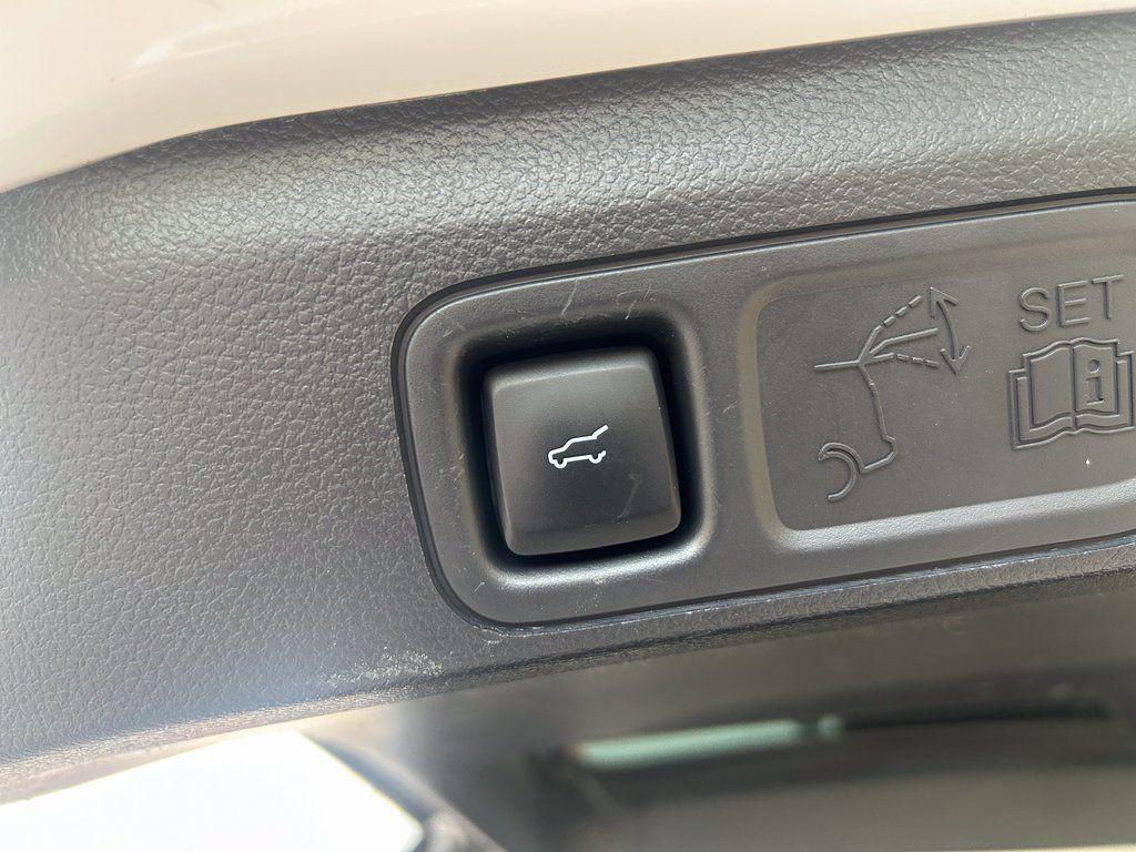 used 2024 Ford Expedition car, priced at $44,938