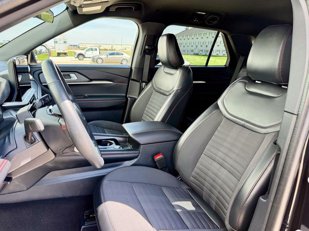 used 2025 Ford Explorer car, priced at $39,692