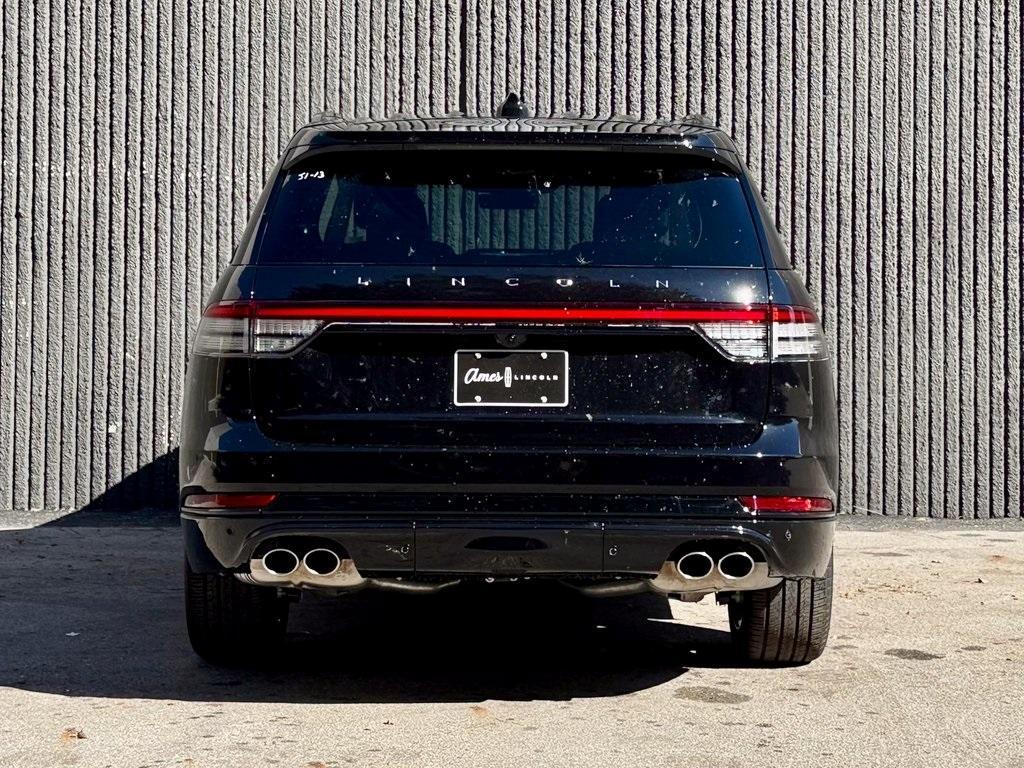 new 2025 Lincoln Aviator car, priced at $58,667