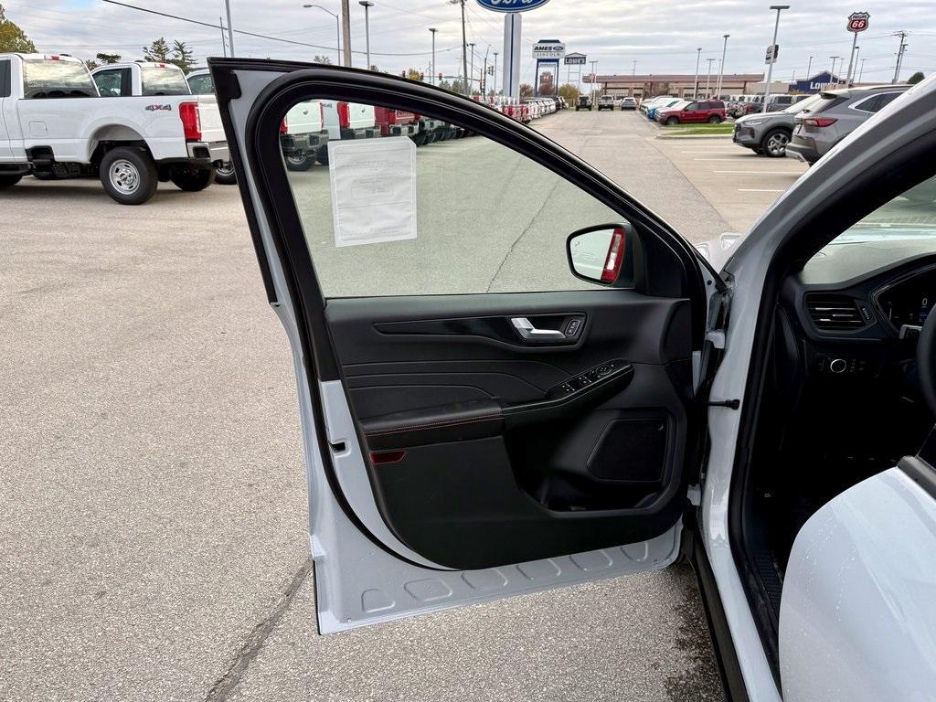 new 2026 Ford Escape car, priced at $33,586