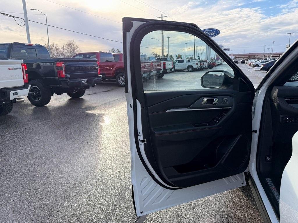 new 2026 Ford Explorer car, priced at $50,594