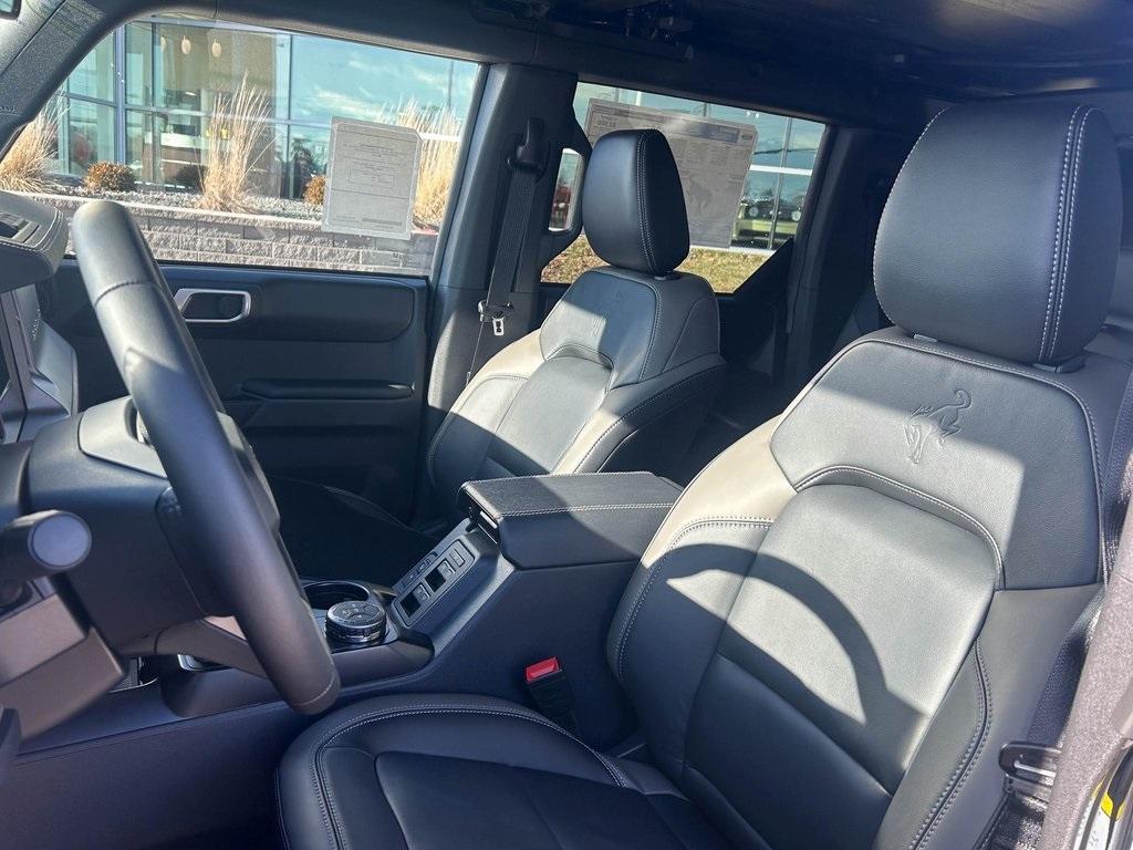 new 2025 Ford Bronco car, priced at $48,534