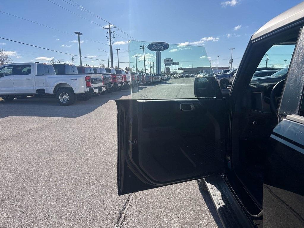 new 2025 Ford Bronco car, priced at $48,534