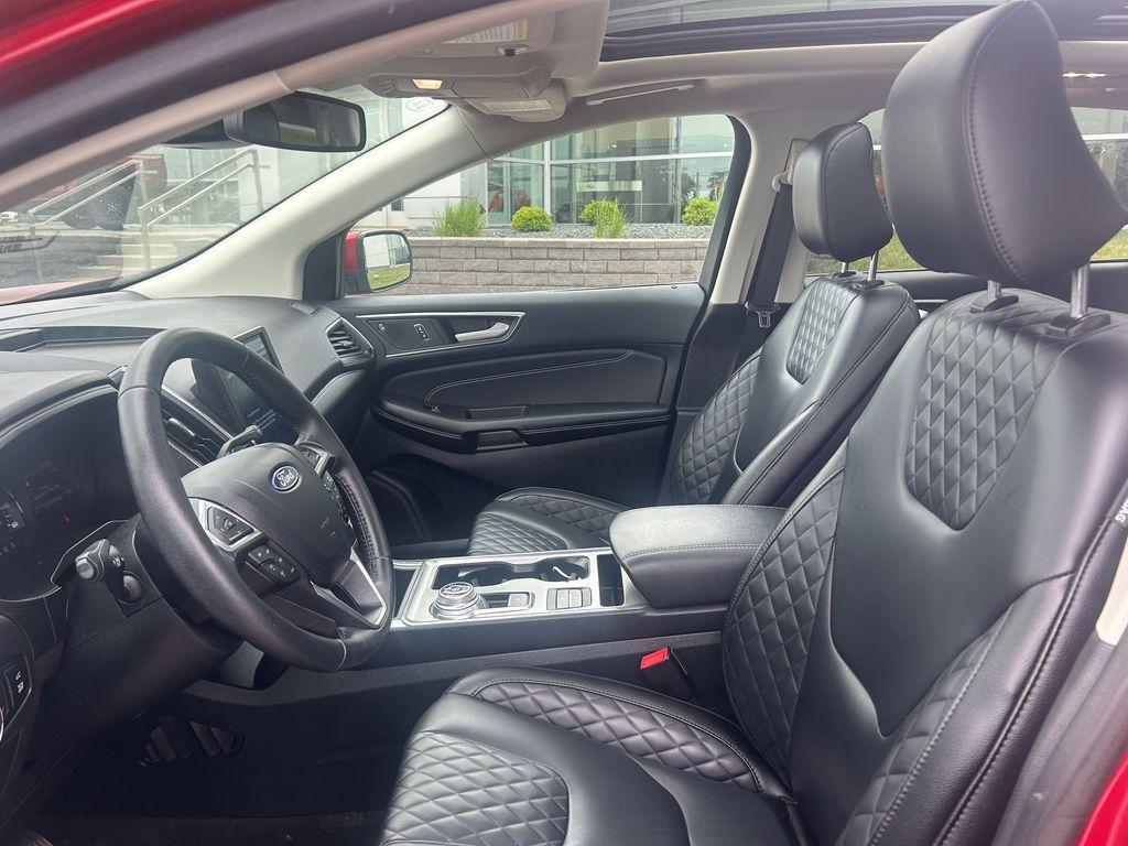 used 2024 Ford Edge car, priced at $29,968