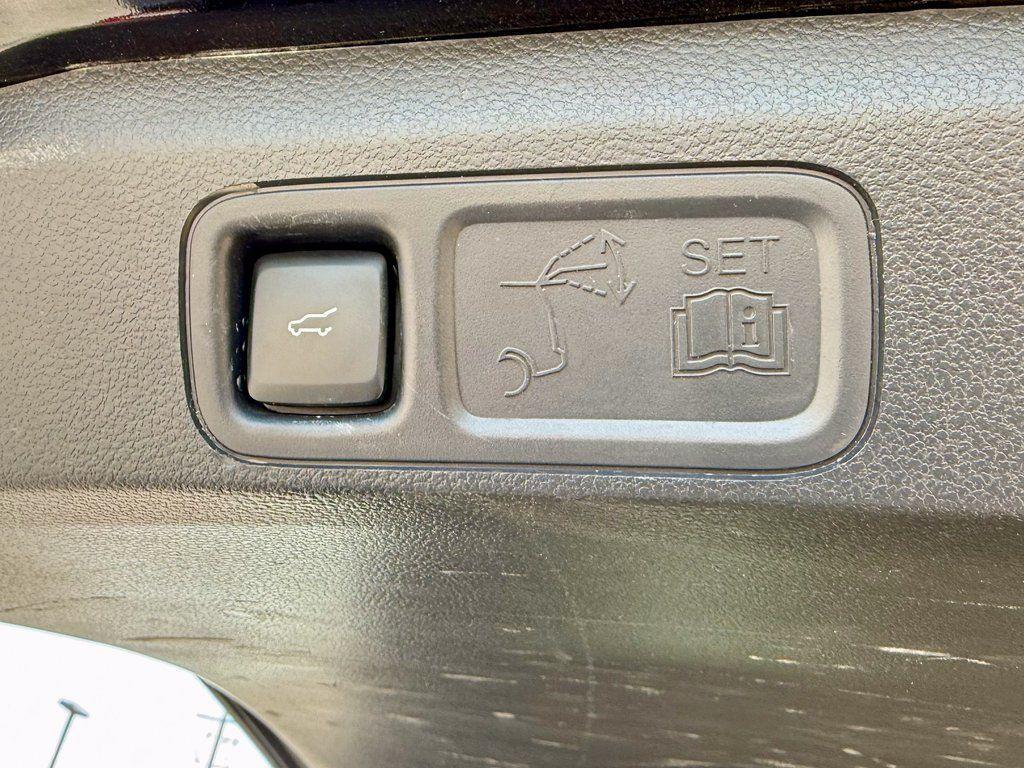 used 2024 Ford Expedition car, priced at $44,968