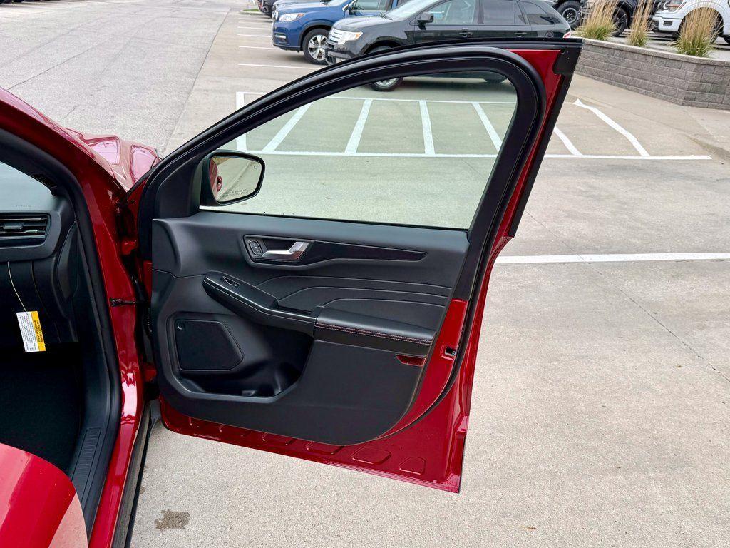 new 2026 Ford Escape car, priced at $32,723