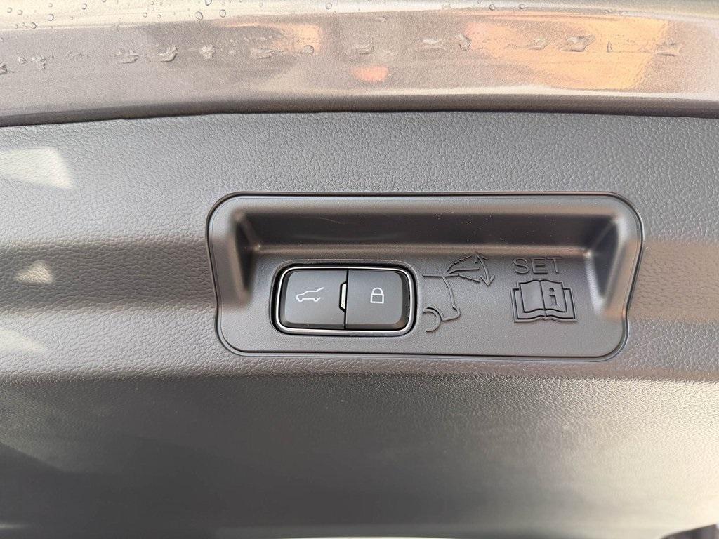 new 2026 Ford Explorer car, priced at $50,423