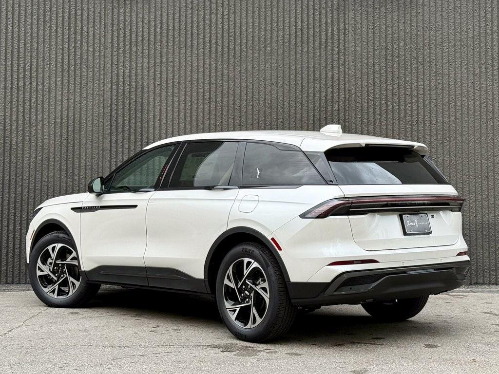 new 2025 Lincoln Nautilus car, priced at $55,318