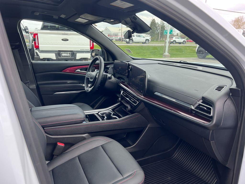 used 2026 Chevrolet Traverse car, priced at $49,936