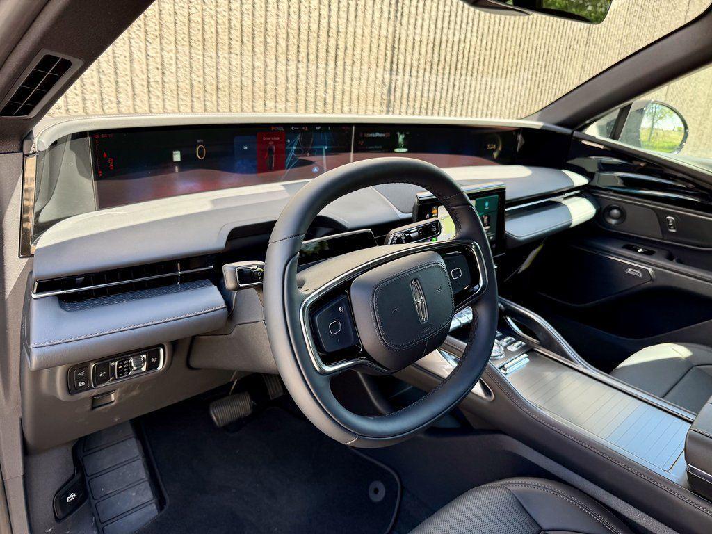 new 2025 Lincoln Nautilus car, priced at $51,998