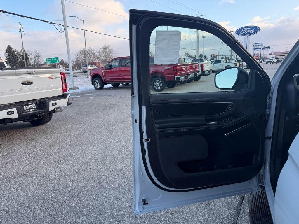 new 2026 Ford Expedition car, priced at $79,998