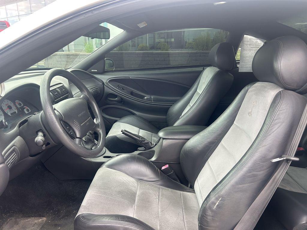 used 2003 Ford Mustang car