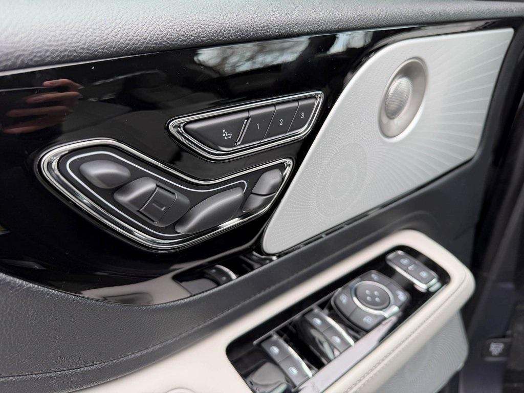 new 2026 Lincoln Aviator car, priced at $76,418