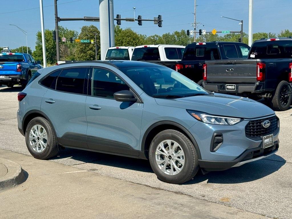 new 2025 Ford Escape car, priced at $25,971