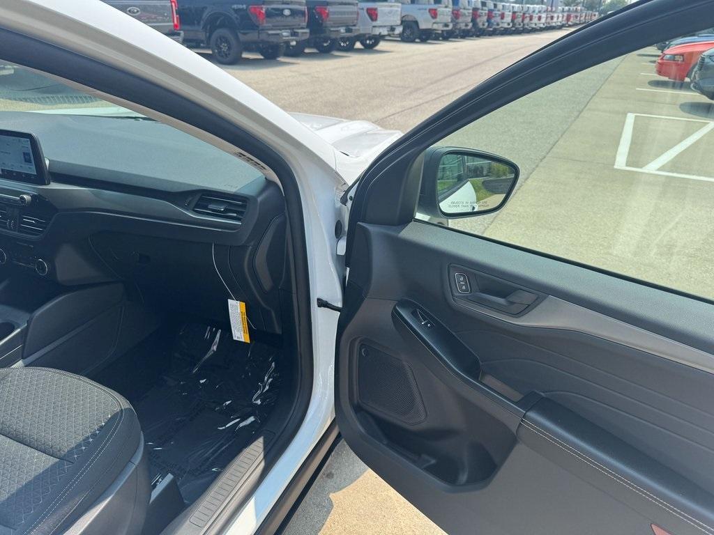 new 2025 Ford Escape car, priced at $25,971