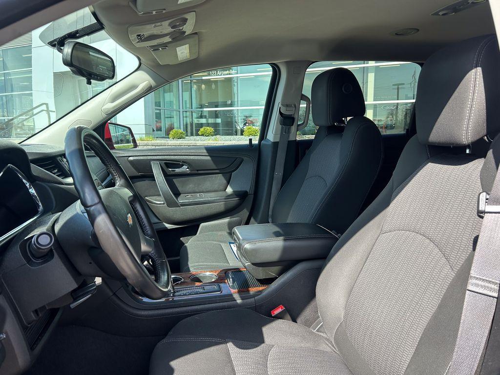used 2014 Chevrolet Traverse car, priced at $7,968