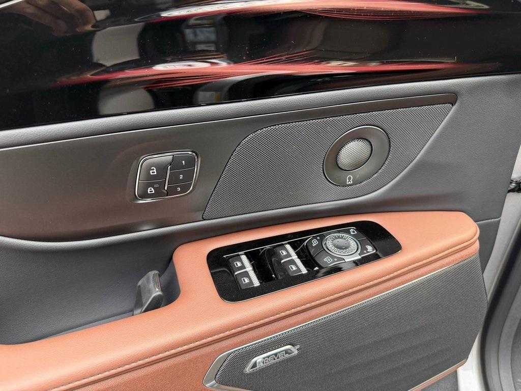 new 2026 Lincoln Nautilus car, priced at $67,498