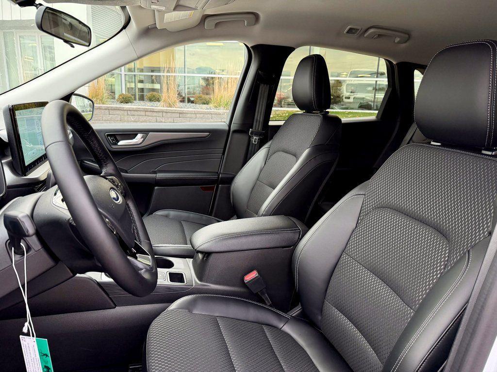 new 2026 Ford Escape car, priced at $29,482