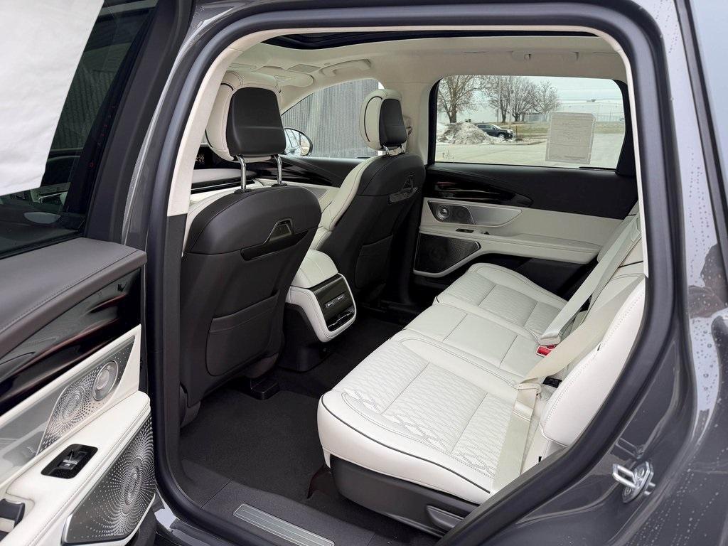 new 2026 Lincoln Nautilus car, priced at $80,125