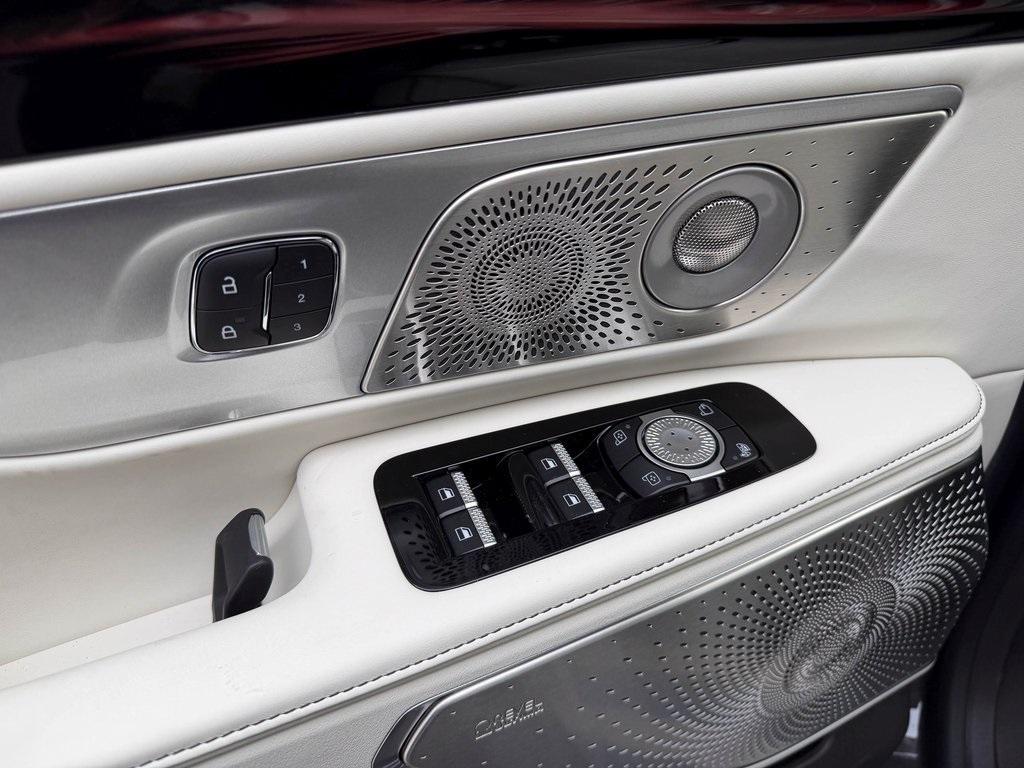 new 2026 Lincoln Nautilus car, priced at $80,125