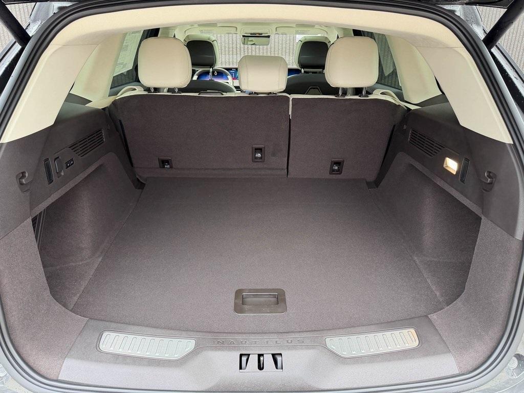 new 2026 Lincoln Nautilus car, priced at $80,125