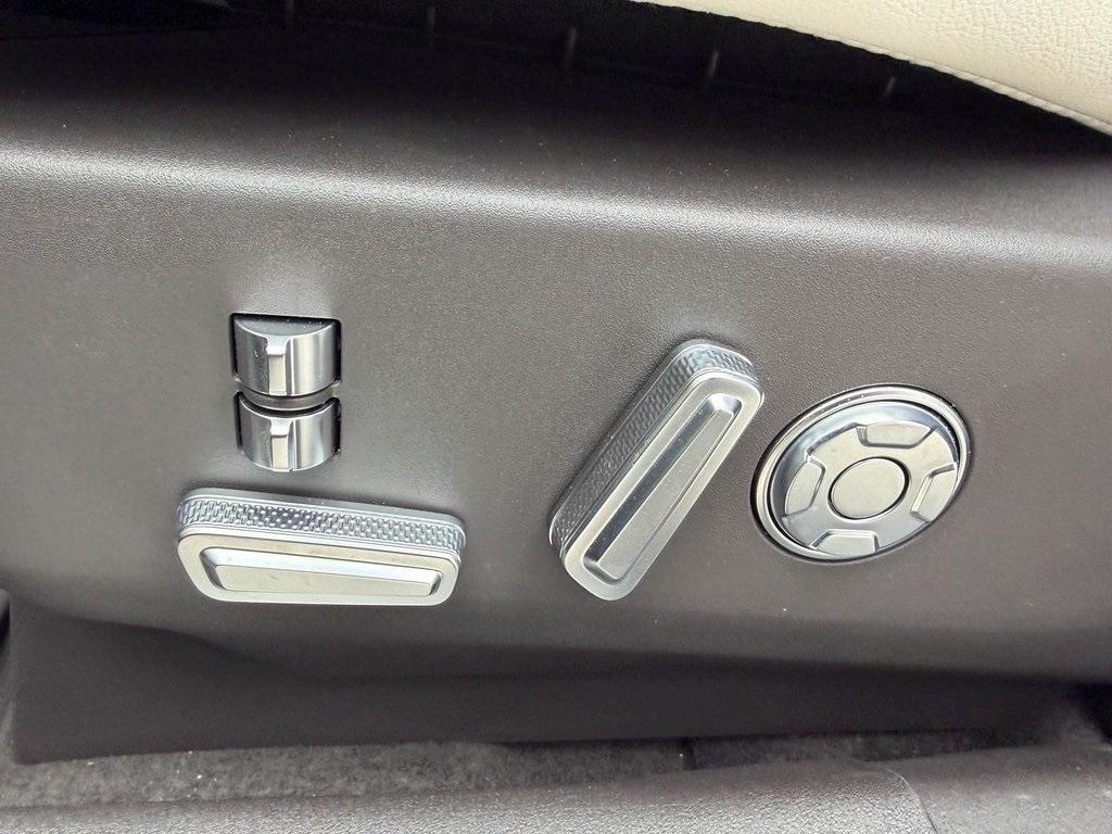 new 2026 Lincoln Nautilus car, priced at $80,125