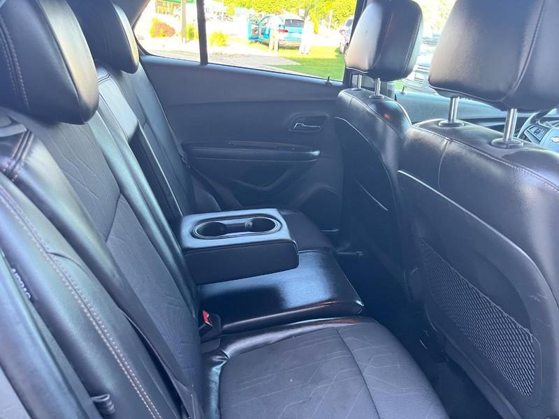 used 2022 Chevrolet Trax car, priced at $17,995
