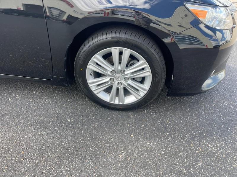 used 2013 Lexus ES 350 car, priced at $15,976