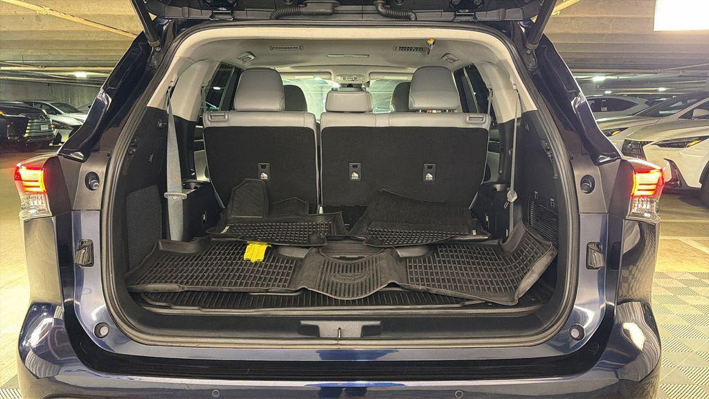 used 2021 Toyota Highlander Hybrid car, priced at $31,497