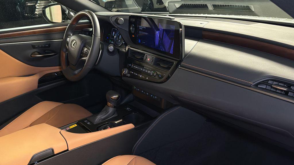 used 2025 Lexus ES 300h car, priced at $50,797