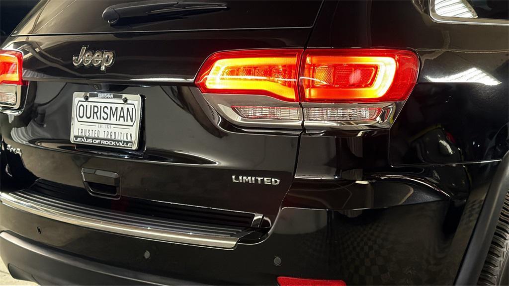 used 2017 Jeep Grand Cherokee car, priced at $16,997