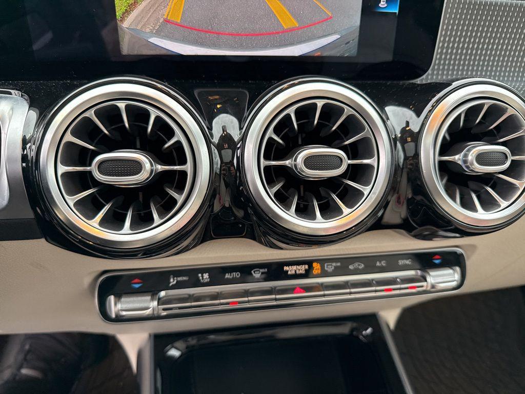 used 2021 Mercedes-Benz GLB 250 car, priced at $24,997