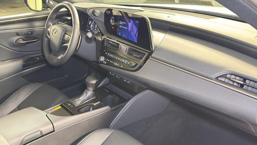 used 2025 Lexus ES 350 car, priced at $42,997