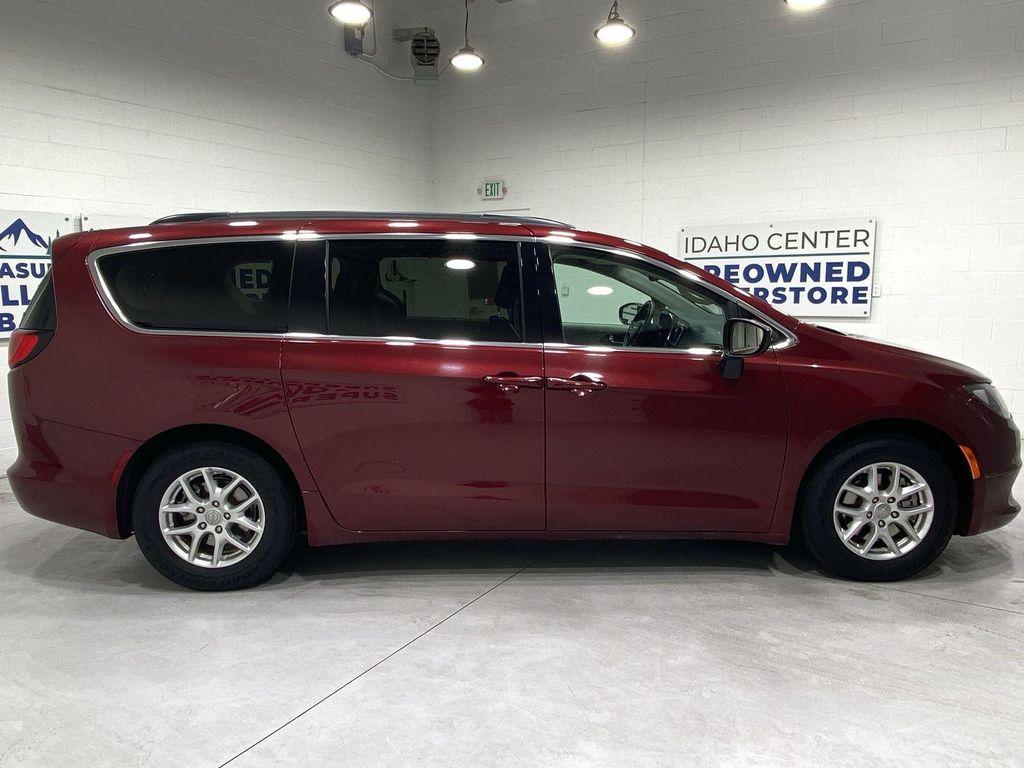 used 2020 Chrysler Voyager car