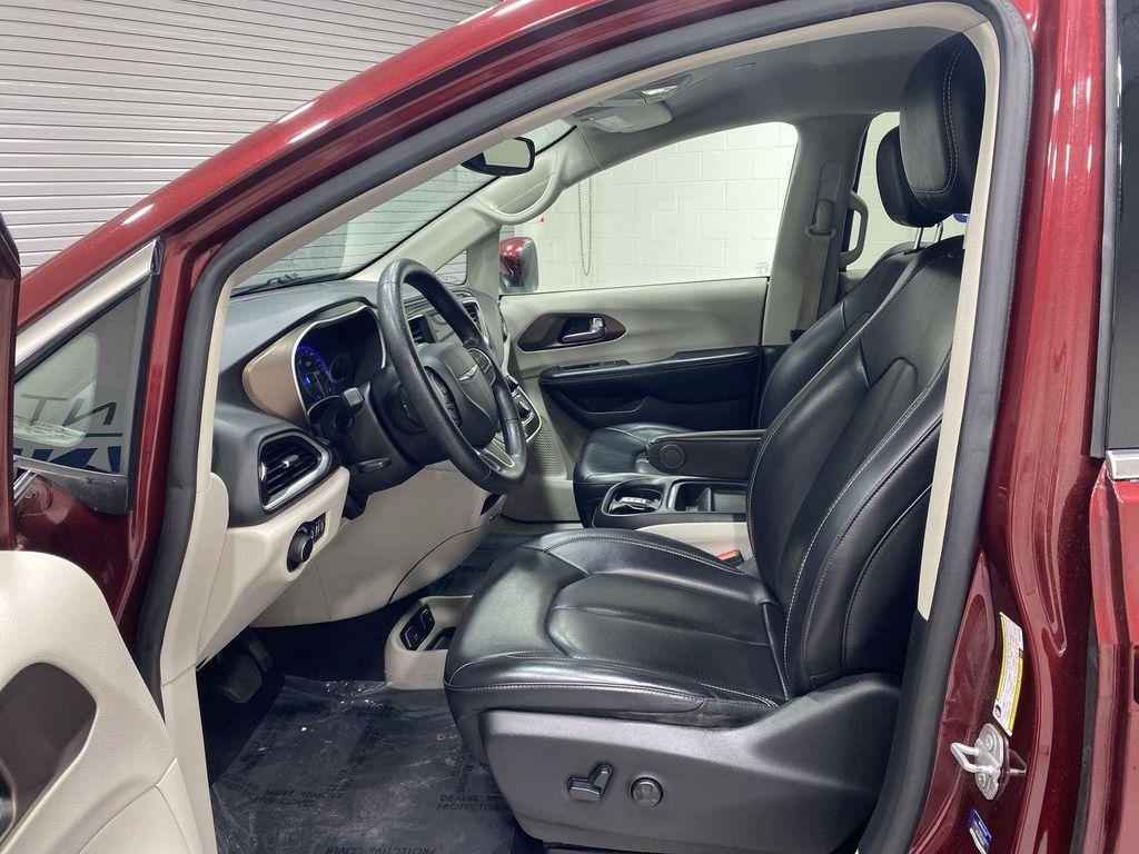 used 2020 Chrysler Voyager car