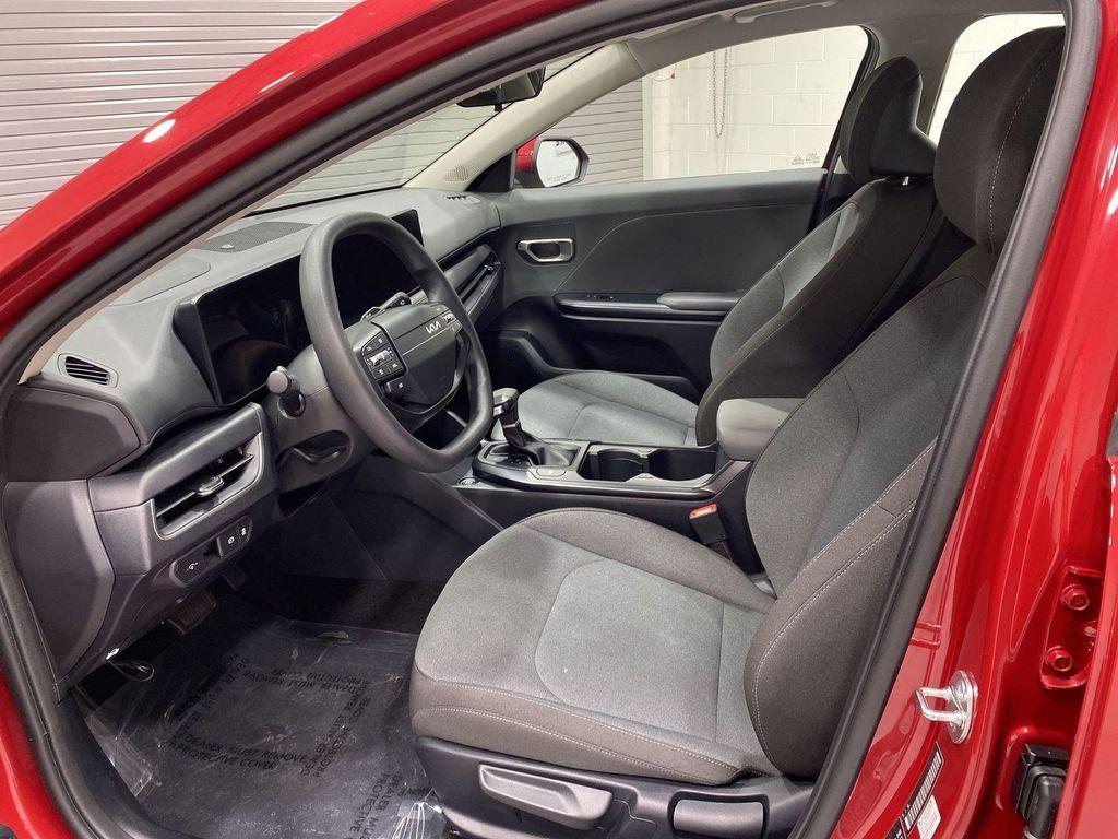 used 2025 Kia K4 car