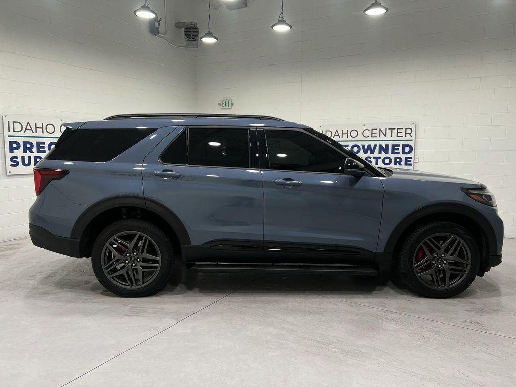 used 2025 Ford Explorer car, priced at $52,043
