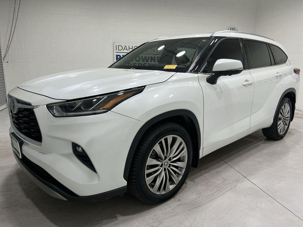 used 2023 Toyota Highlander car, priced at $41,995